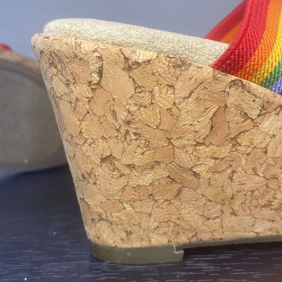 Apostrophe cork Wedge Sandals with Rainbow Elastic Straps Size 6M - Picture 10 of 10